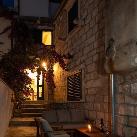 Anamarija Цавтат