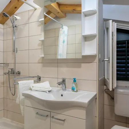 Дом отдыха Anamarija Цавтат